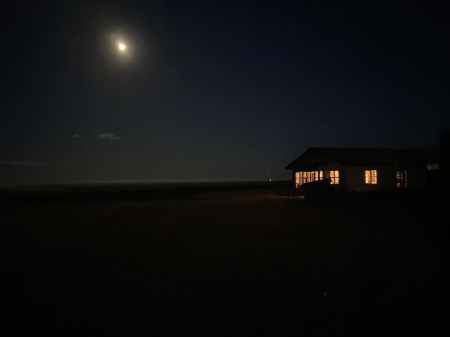 Eaglerock Guesthouse And Tours Kirkjubæjarklaustur Eksteriør billede
