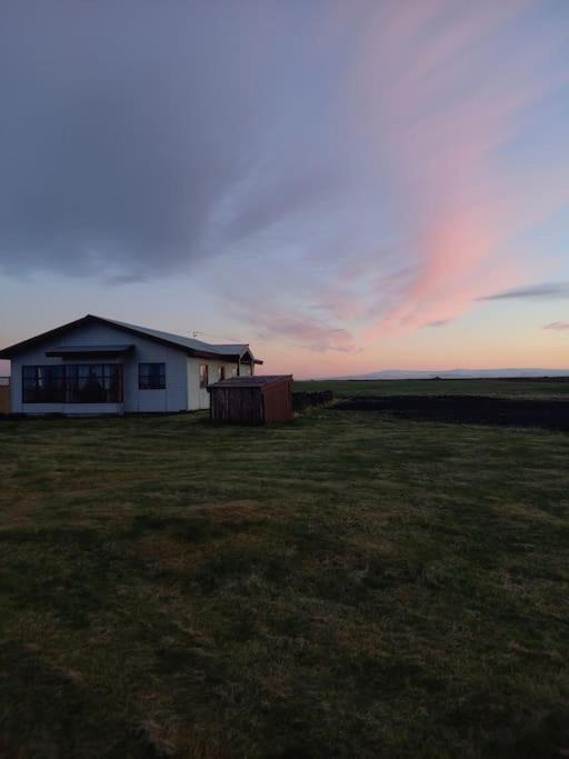 Eaglerock Guesthouse And Tours Kirkjubæjarklaustur Eksteriør billede